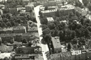 Kielce. Ulica Wesoła. 1967 rok. Zdjęcie lotnicze okolic ulicy Wesołej / źródło: facebook.com/kieleckieinwestycje