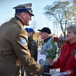 25.10.2025. Kielce. Centrum Przygotowań do Misji Zagranicznych w Kielcach. Żołnierze ósmej zmiany turnusu szkoleniowego zasadniczej służby wojskowej złożyli przysięgę / Fot. CPdMZ - Facebook