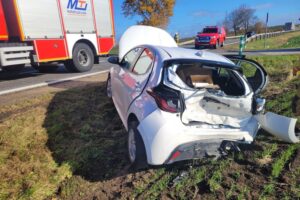 Zderzenie dwóch samochodów. Jedna osoba ranna - Radio Kielce 29.10.2025. Goźlice. Wypadek / Fot. PSP Sandomierz, KPP Sandomierz