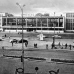 Kielce. Lata 1975-1979. Dworzec kolejowy / źródło: facebook.com/KielceNaPrzestrzeniLat