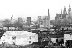Kielce. Ulica Żelazna. Lata 1950-1955 / źródło: fotopolska.eu