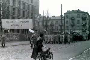 Kielce. Ulica Żelazna. Lata 1960-1962. Hotel „Centralny” / źródło: facebook.com/KielceNaPrzestrzeniLat