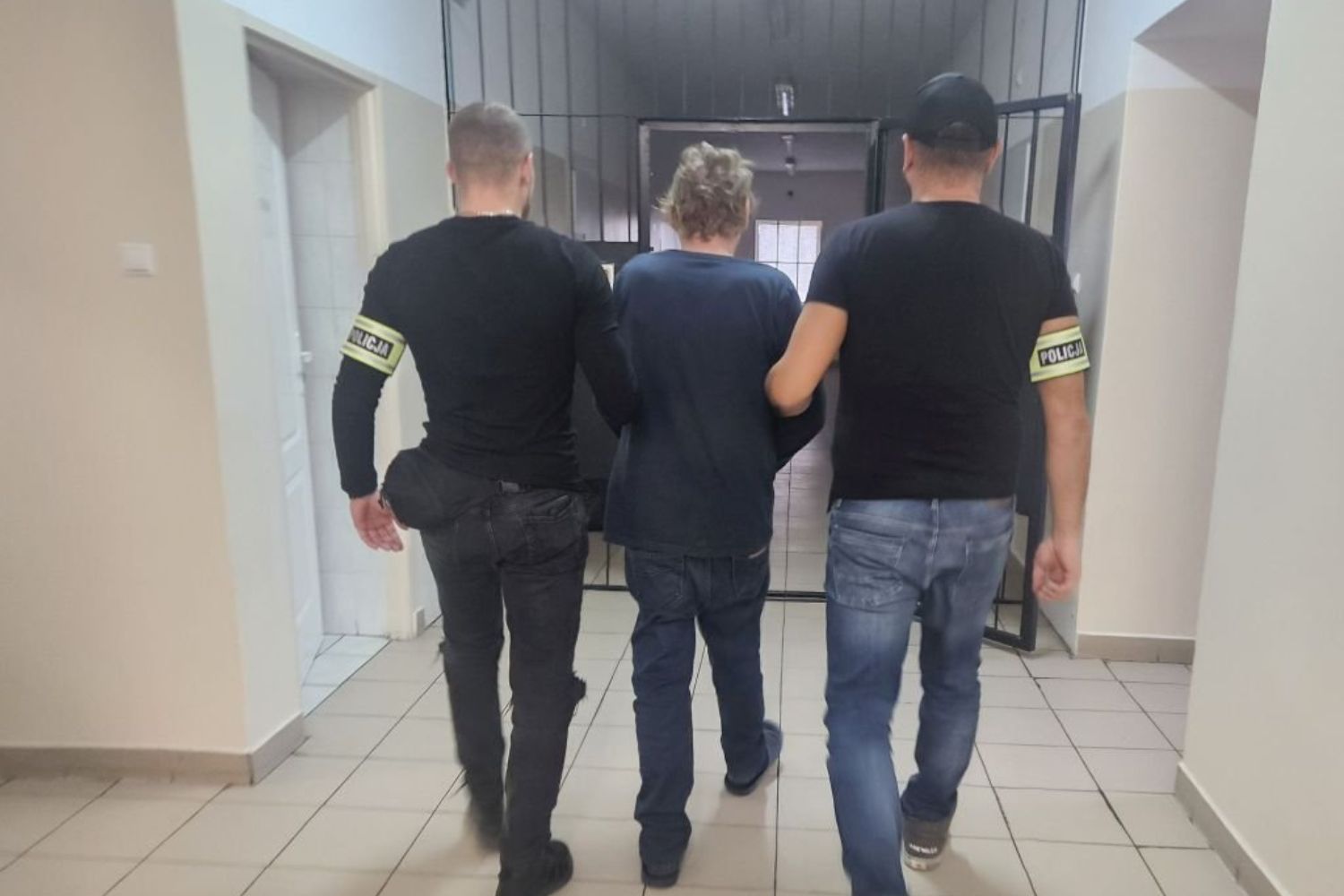 Policjanci zatrzymali oszustów