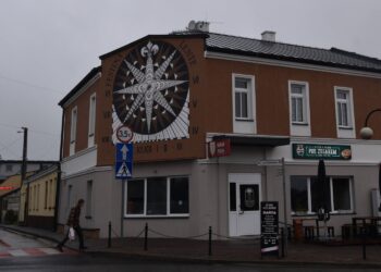 Jędrzejów. Kamienica pod Zegarem / Fot. Miasto Jędrzejów - Facebook