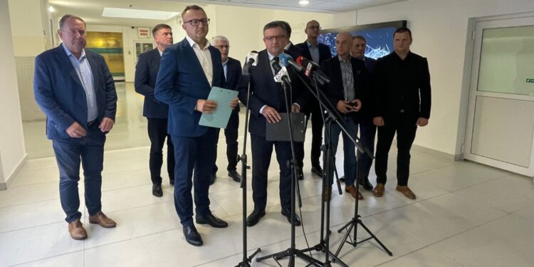 24.10.2025. Gorzyce. Konferencja / Fot. Grażyna Szlęzak- Wójcik - Radio Kielce