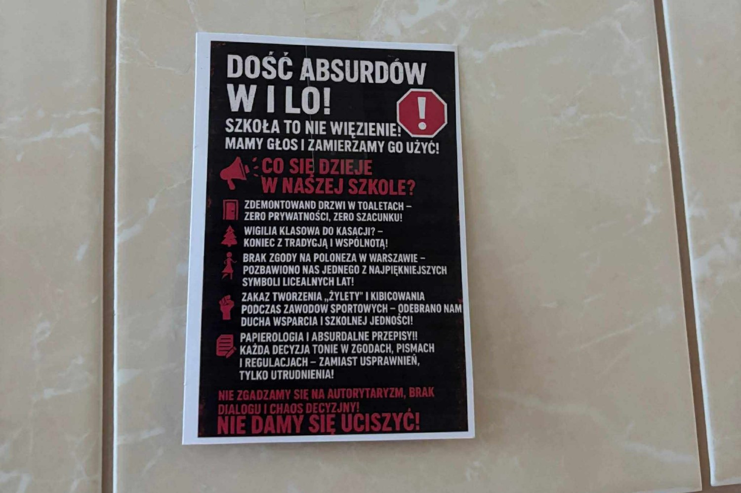 Protest w I LO w Busku-Zdroju. Uczniowie domagają się dialogu