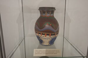 Sandomierska ceramika na wystawie w kamienicy Oleśnickich - Radio Kielce