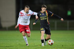 Korona zdemolowała gospodarzy - Radio Kielce Korona zdemolowała gospodarzy - Radio Kielce