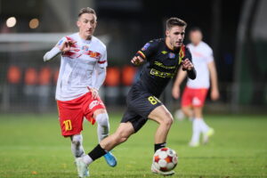 Korona zdemolowała gospodarzy - Radio Kielce Korona zdemolowała gospodarzy - Radio Kielce