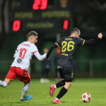 Korona zdemolowała gospodarzy - Radio Kielce