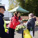 Radio Kielce i Policja rozdawali odblaski