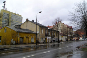 Historia kieleckich ulic. Warszawska - Radio Kielce Kielce. Ulica Warszawska. 21 stycznia 2005 r. / źródło: fotopolska.eu
