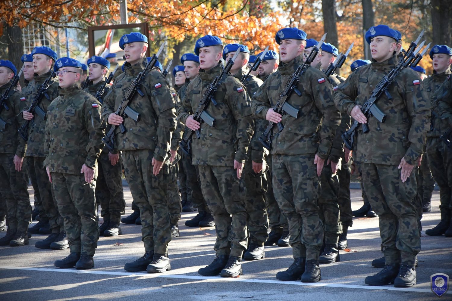 Kolejny krok na drodze do realizacji marzeń - Radio Kielce 25.10.2025. Kielce. Centrum Przygotowań do Misji Zagranicznych w Kielcach. Żołnierze ósmej zmiany turnusu szkoleniowego zasadniczej służby wojskowej złożyli przysięgę / Fot. CPdMZ - Facebook