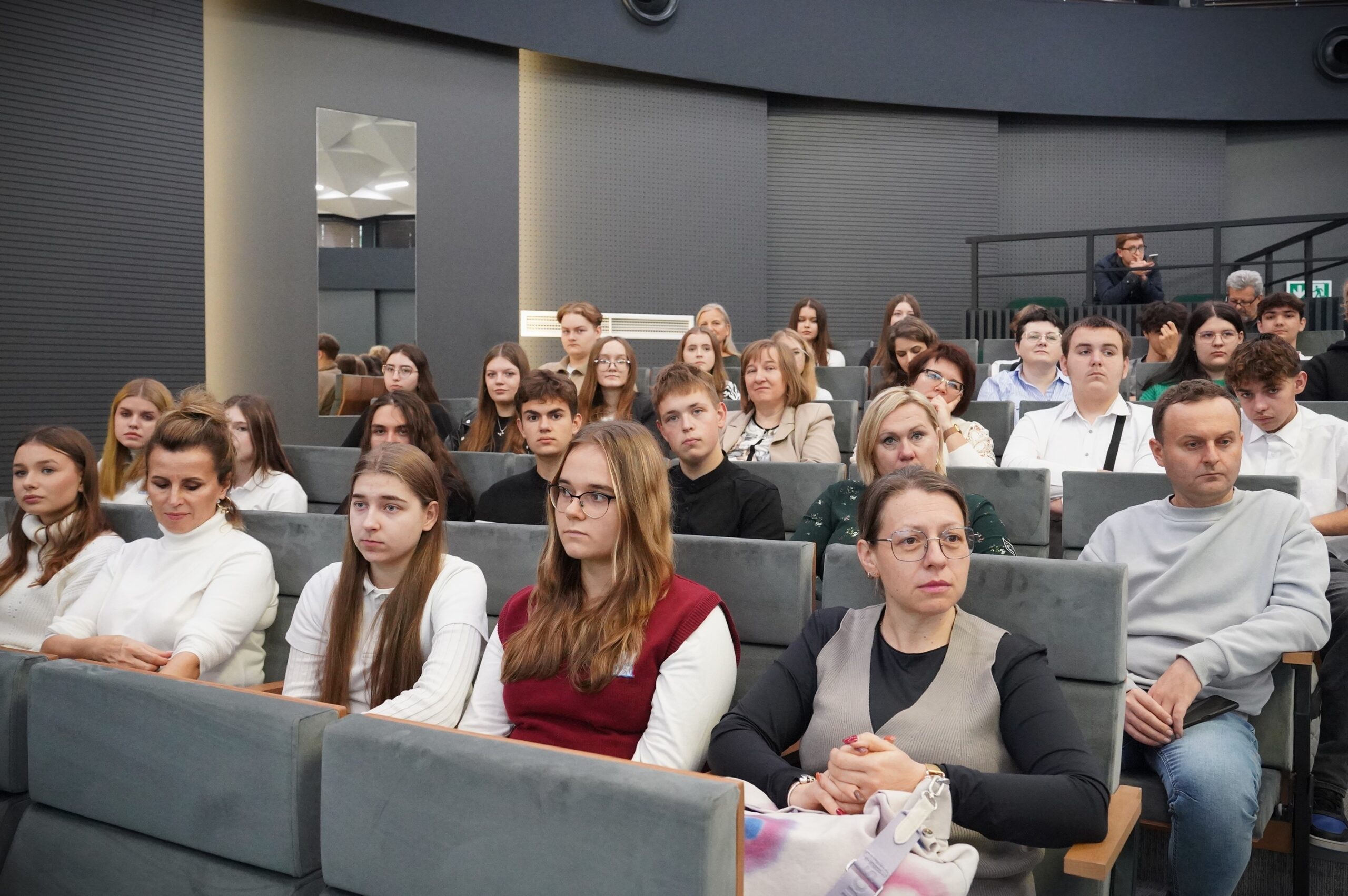 Nowy przedmiot ma pomóc wykształcić przyszłych społeczników i polityków - Radio Kielce 24.10.2025. Kielce. Spotkanie dla nauczycieli i uczniów / Fot. Świętokrzyski Urząd Wojewódzki w Kielcach