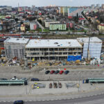 Kielce. 10.04.2023. Plac Niepodległości. Dworzec kolejowy / Fot. Jarosław Kubalski - Radio Kielce