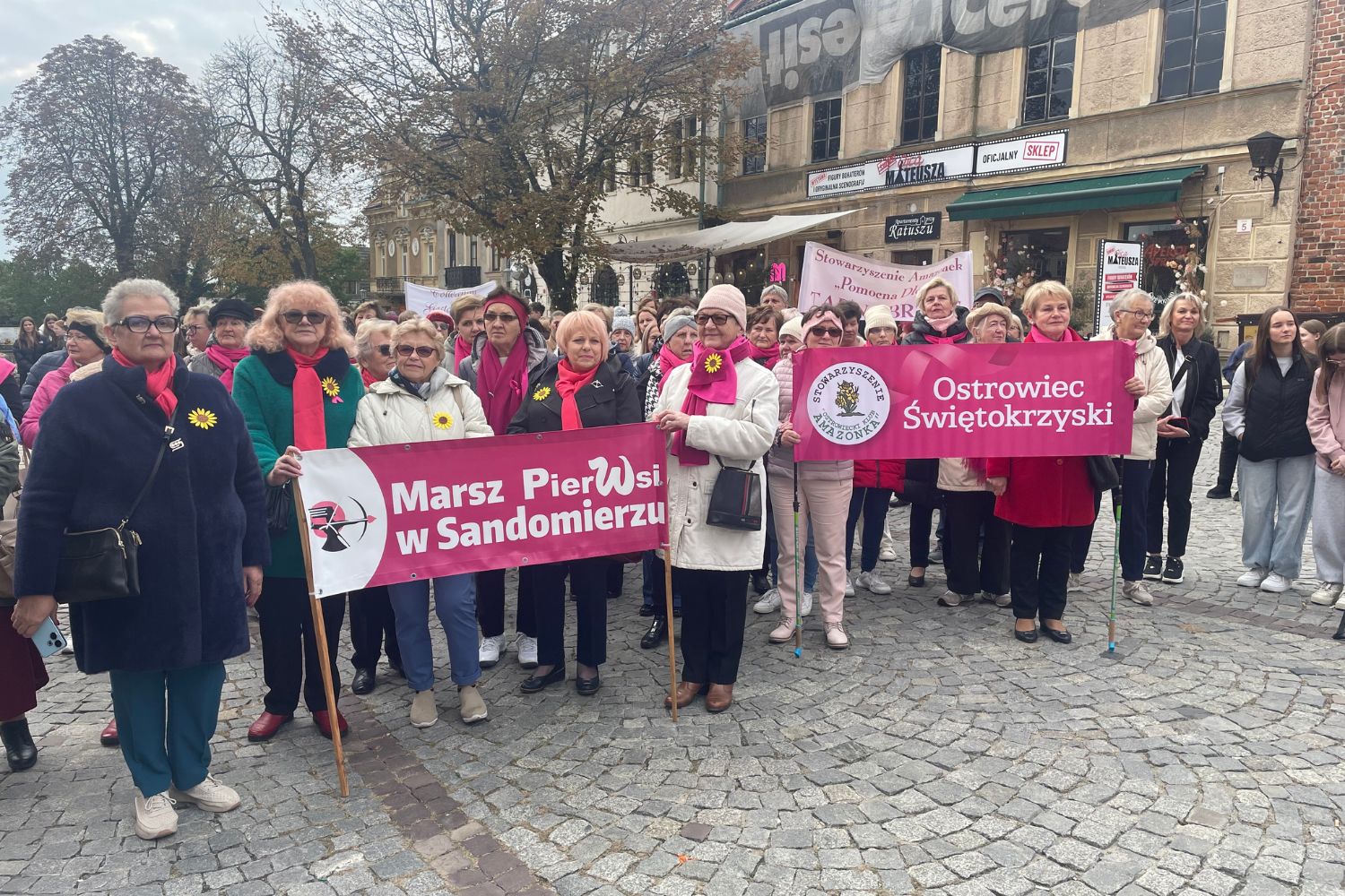 Marsz Amazonek przeszedł ulicami Sandomierza