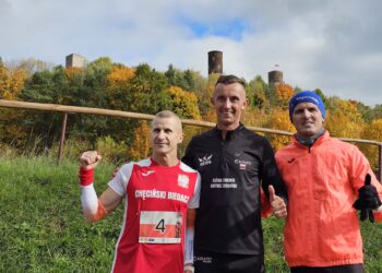 19.10.2025. Chęciny. Bieg na Tysiąclecie Koronacji Bolesława Chrobrego / Fot. Maciej Makuła - Radio Kielce