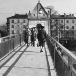 Kielce. 1957 r. Kładka nad torami / źródło: facebook.com/KielceNaPrzestrzeniLat