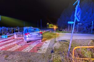 21.10.2025. Zrębin. Dachowanie / źródło: policja