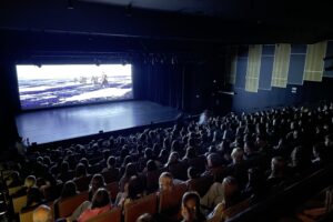 03.10.2025. Końskie. Koneckie Centrum Kultury. Kino lekturowe - Potop / Fot. Magdalena Galas-Klusek - Radio Kielce