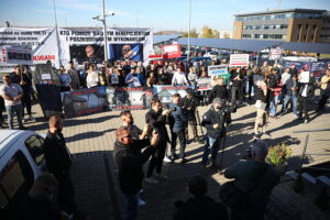 23.10.2025. Kielce. WFOŚiGW. Protest przedsiębiorców / Fot. Wiktor Taszłow - Radio Kielce