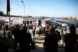 23.10.2025. Kielce. WFOŚiGW. Protest przedsiębiorców / Fot. Wiktor Taszłow - Radio Kielce