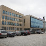 15.12.2023. Kielce. Plac Niepodległości i dworzec kolejowy / Fot. Wiktor Taszłow - Radio Kielce