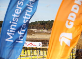 Kielce. Wizyta na placu budowy drogi ekspresowej S74 - Radio Kielce 27.10.2025. Kielce. Wizyta na placu budowy drogi ekspresowej S74 / Fot. Wiktor Taszłow - Radio Kielce