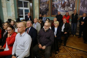 Były prezydent Andrzej Duda promował swoją książkę o sobie - Radio Kielce Były prezydent Andrzej Duda promował swoją książkę o sobie - Radio Kielce
