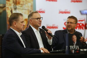 Były prezydent Andrzej Duda promował swoją książkę o sobie - Radio Kielce Były prezydent Andrzej Duda promował swoją książkę o sobie - Radio Kielce