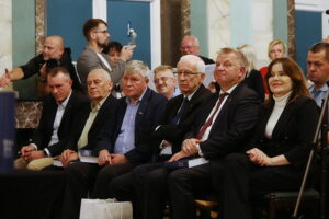 Były prezydent Andrzej Duda promował swoją książkę o sobie - Radio Kielce Były prezydent Andrzej Duda promował swoją książkę o sobie - Radio Kielce