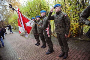 28.10.2025 Kielce. Cmentarz Partyzancki. Obchody upamiętniające 86. rocznicę tragicznej śmierci Prezydenta Stefana Artwińskiego / Fot. Wiktor Taszłow - Radio Kielce