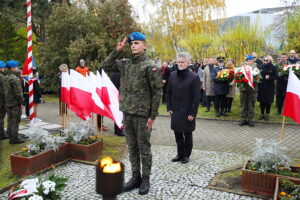 28.10.2025 Kielce. Cmentarz Partyzancki. Obchody upamiętniające 86. rocznicę tragicznej śmierci Prezydenta Stefana Artwińskiego / Fot. Wiktor Taszłow - Radio Kielce