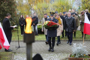 28.10.2025 Kielce. Cmentarz Partyzancki. Obchody upamiętniające 86. rocznicę tragicznej śmierci Prezydenta Stefana Artwińskiego / Fot. Wiktor Taszłow - Radio Kielce