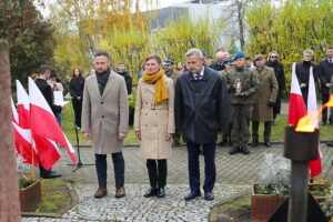 28.10.2025 Kielce. Cmentarz Partyzancki. Obchody upamiętniające 86. rocznicę tragicznej śmierci Prezydenta Stefana Artwińskiego / Fot. Wiktor Taszłow - Radio Kielce