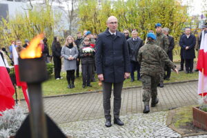 28.10.2025 Kielce. Cmentarz Partyzancki. Obchody upamiętniające 86. rocznicę tragicznej śmierci Prezydenta Stefana Artwińskiego / Fot. Wiktor Taszłow - Radio Kielce