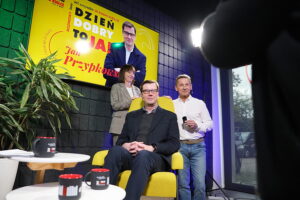 Audycja „Dzień Dobry, to Ja! Rozmowy inne niż wszystkie w Radiu Kielce”. Jan Przypkowski - dyrektor Muzeum imienia Przypkowskich w Jędrzejowie / Fot. Wiktor Taszłow - Radio Kielce