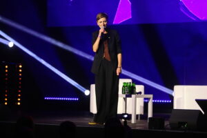 Tłumy na spotkaniu z polskim astronautą - Radio Kielce 29.10.2025. Targi Kielce. Spotkanie Sławosza Uznańskiego-Wiśniewskiego z mieszkańcami Kielc / Fot. Wiktor Taszłow - Radio Kielce