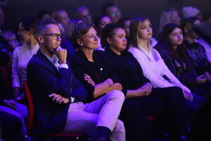 Tłumy na spotkaniu z polskim astronautą - Radio Kielce 29.10.2025. Targi Kielce. Spotkanie Sławosza Uznańskiego-Wiśniewskiego z mieszkańcami Kielc / Fot. Wiktor Taszłow - Radio Kielce