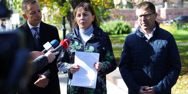 Koniec z oddawaniem gruntów Kościołowi? Polska 2050 złożyła projekt ustawy