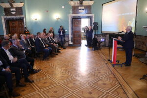 Karpackie inspiracje posłów PiS - Radio Kielce