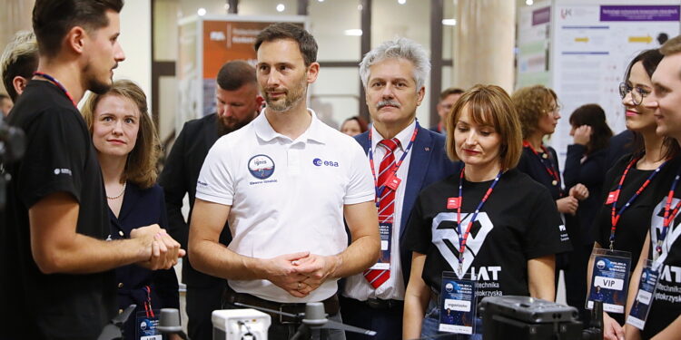 Sławosz Uznański-Wiśniewski odwiedził Politechnikę Świętokrzyską - Radio Kielce 30.10.2025. Kielce. Sławosz Uznański-Wiśniewski na Politechnice Świętokrzyskiej / Fot. Wiktor Taszłow - Radio Kielce