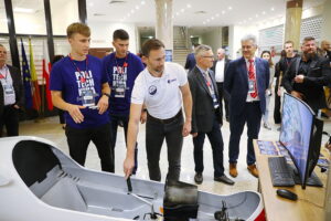 Sławosz Uznański-Wiśniewski odwiedził Politechnikę Świętokrzyską - Radio Kielce 30.10.2025. Kielce. Sławosz Uznański-Wiśniewski na Politechnice Świętokrzyskiej / Fot. Wiktor Taszłow - Radio Kielce