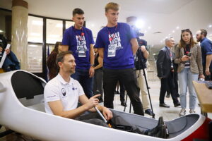 Sławosz Uznański-Wiśniewski odwiedził Politechnikę Świętokrzyską - Radio Kielce 30.10.2025. Kielce. Sławosz Uznański-Wiśniewski na Politechnice Świętokrzyskiej / Fot. Wiktor Taszłow - Radio Kielce