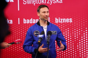 Sławosz Uznański-Wiśniewski odwiedził Politechnikę Świętokrzyską - Radio Kielce 30.10.2025. Kielce. Sławosz Uznański-Wiśniewski na Politechnice Świętokrzyskiej / Fot. Wiktor Taszłow - Radio Kielce