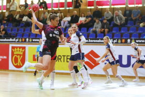 04.10.2025. Kielce. Mecz Ligi Centralna piłki ręcznej Suzuki Korona Handball - Pogoń Szczecin / Fot. Wiktor Taszłow - Radio Kielce