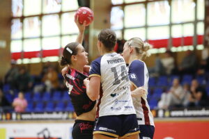 04.10.2025. Kielce. Mecz Ligi Centralna piłki ręcznej Suzuki Korona Handball - Pogoń Szczecin / Fot. Wiktor Taszłow - Radio Kielce