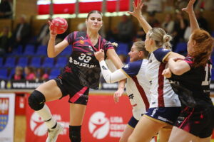 04.10.2025. Kielce. Mecz Ligi Centralna piłki ręcznej Suzuki Korona Handball - Pogoń Szczecin / Fot. Wiktor Taszłow - Radio Kielce
