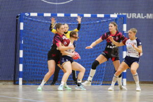 04.10.2025. Kielce. Mecz Ligi Centralna piłki ręcznej Suzuki Korona Handball - Pogoń Szczecin / Fot. Wiktor Taszłow - Radio Kielce