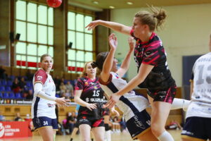 04.10.2025. Kielce. Mecz Ligi Centralna piłki ręcznej Suzuki Korona Handball - Pogoń Szczecin / Fot. Wiktor Taszłow - Radio Kielce